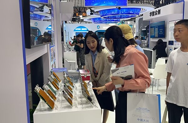 光潤(rùn)通亮相2023服貿(mào)會(huì):以科技引領(lǐng)未來(lái)(圖4) 國(guó)產(chǎn)網(wǎng)卡