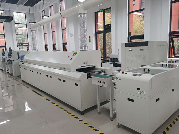 高碑店市委書記侯曉平,市長邱強一行,蒞臨光潤通科研生產基地(圖5) 高碑店市委書記侯曉平,市長邱強一行,蒞臨光潤通科研生產基地(圖5)